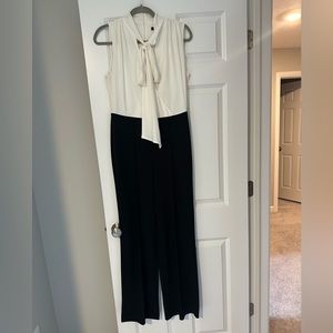 🔥SALE! WHBM Jumpsuit - Size 6